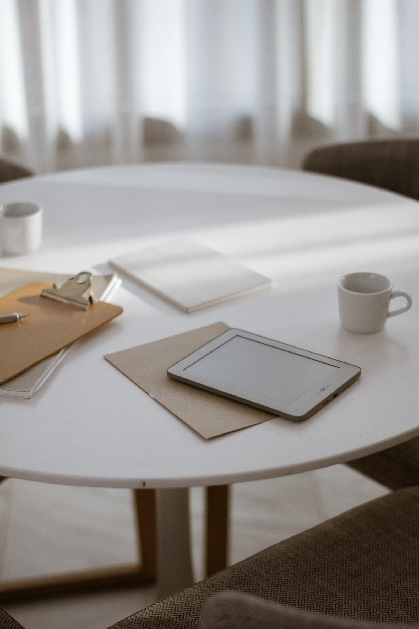 Image of Serene sitting area at Reveal Wellness and Weight Loss in Mesa, Arizona, featuring a chair and desert cactus, reflecting the clinic's personalized approach to weight loss treatment